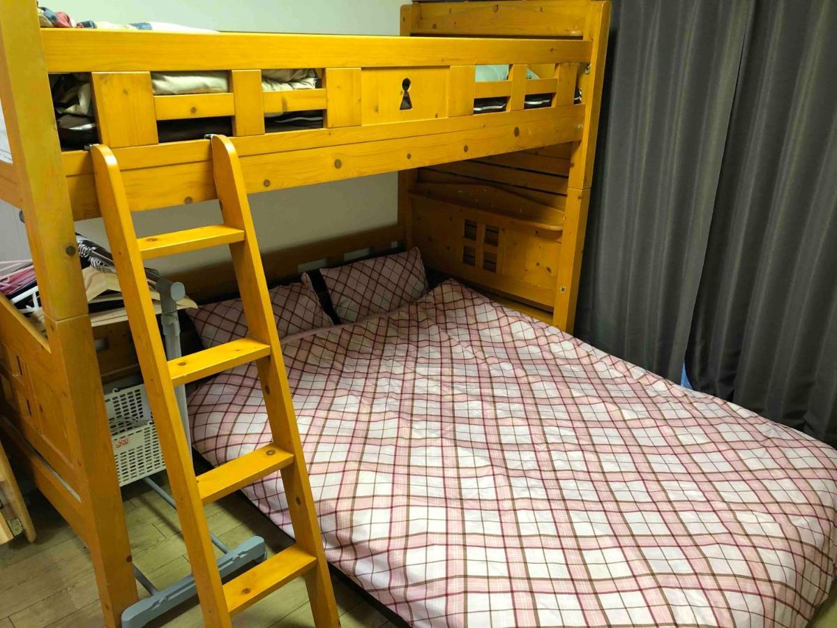 Guest House Zwell Hakata Ohori Park Fukuoka  Eksteriør billede