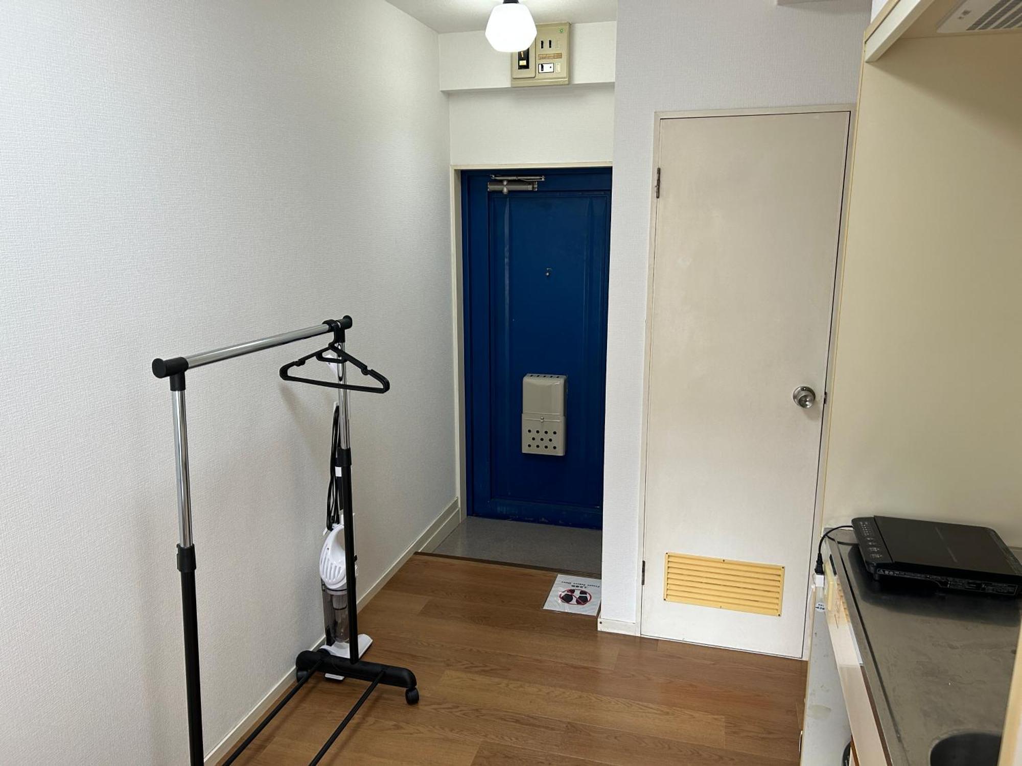 Guest House Zwell Hakata Ohori Park Fukuoka  Eksteriør billede