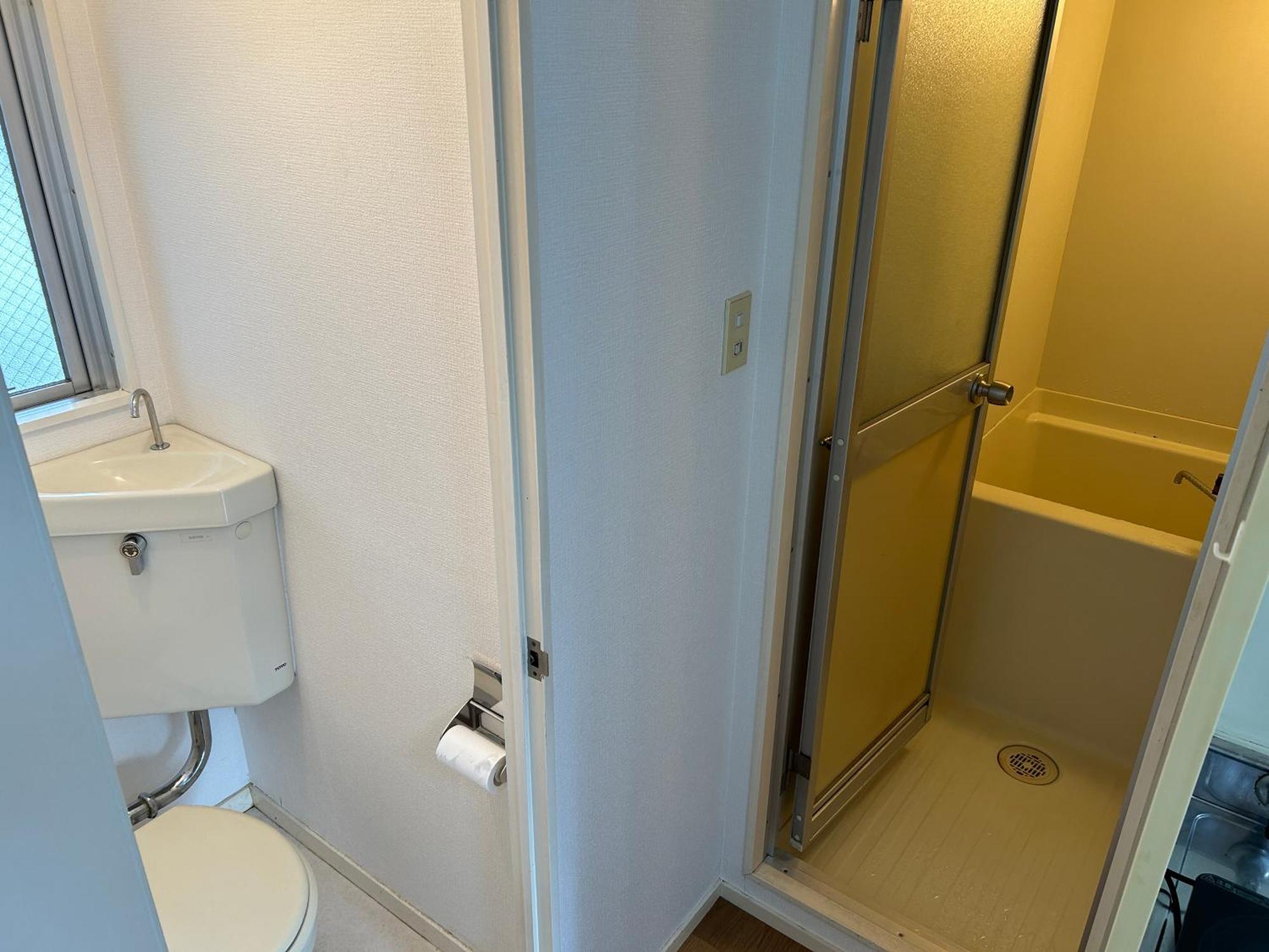 Guest House Zwell Hakata Ohori Park Fukuoka  Eksteriør billede